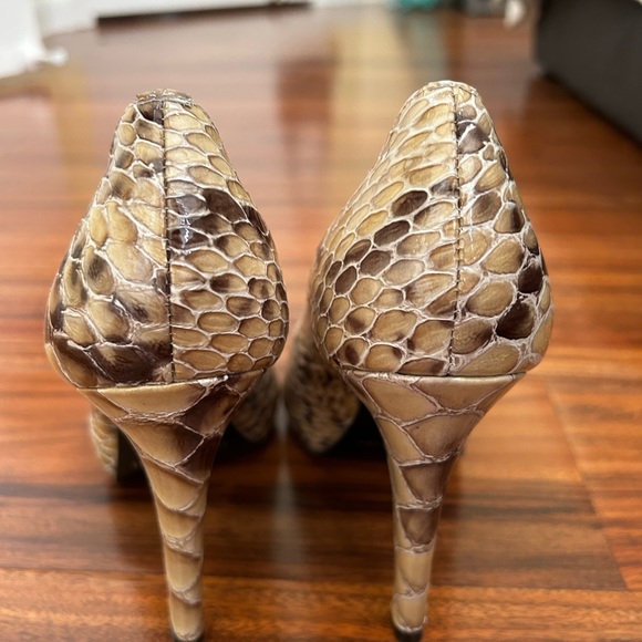 Shoes in great condition, worn twice, size 7 - Picture 3 of 4